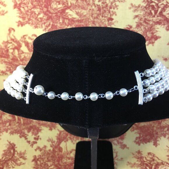 Faux 4 Layered White Pearl Necklace - Picture 2 of 2